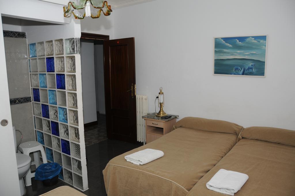 Pension Iglesias Saragozza Esterno foto